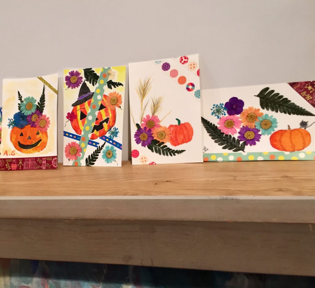 ワークショップ開催 19年10月28日 ワインを飲みながら描くなごみ絵 ハロウィンの花カード さくら工房